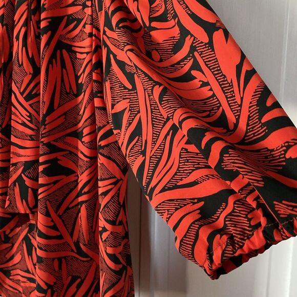 Vintage orange and black blouse.  Size 18.  Removable bow. - Picture 2 of 7